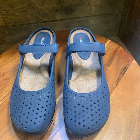 Rialto womens Maryjanes.  Like new.  Inv 5357a - Picture 1 of 6